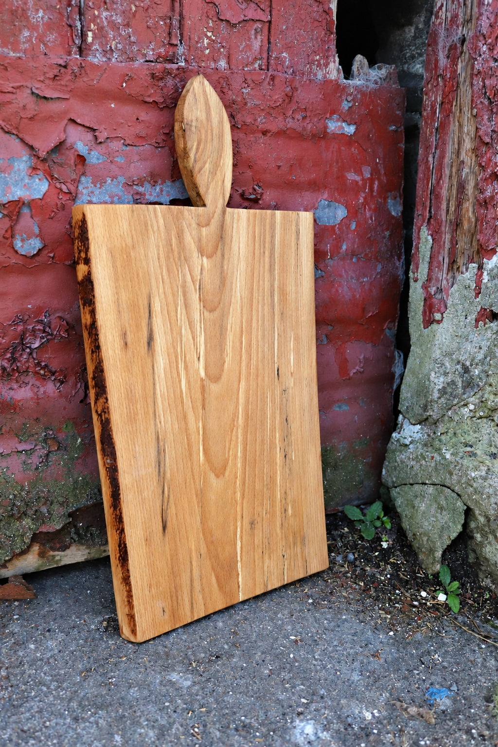 Handcrafted Spalted Beech Chopping Board with Leaf Shaped Handle