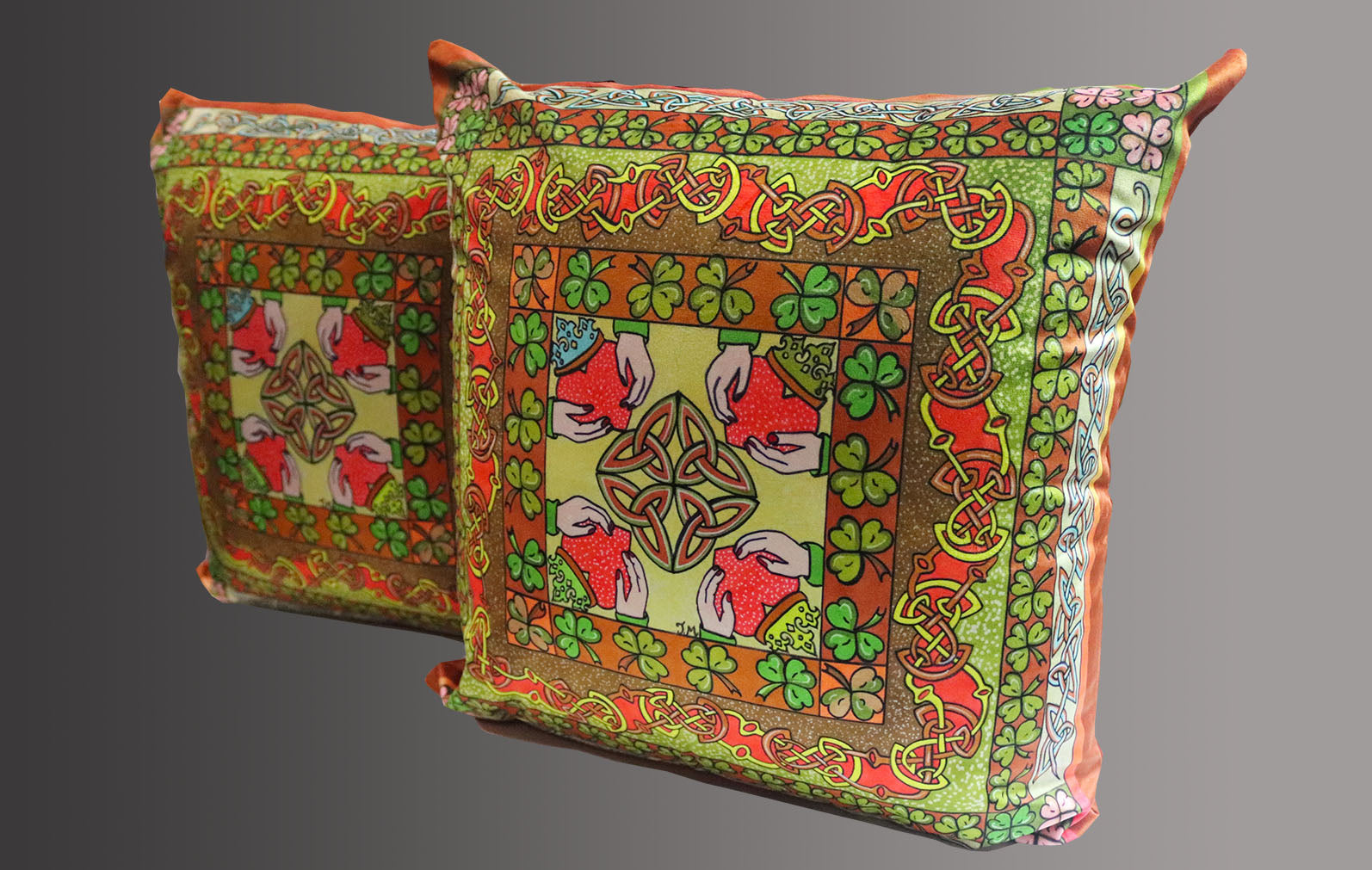 Claddagh Velvet Cushion Cover