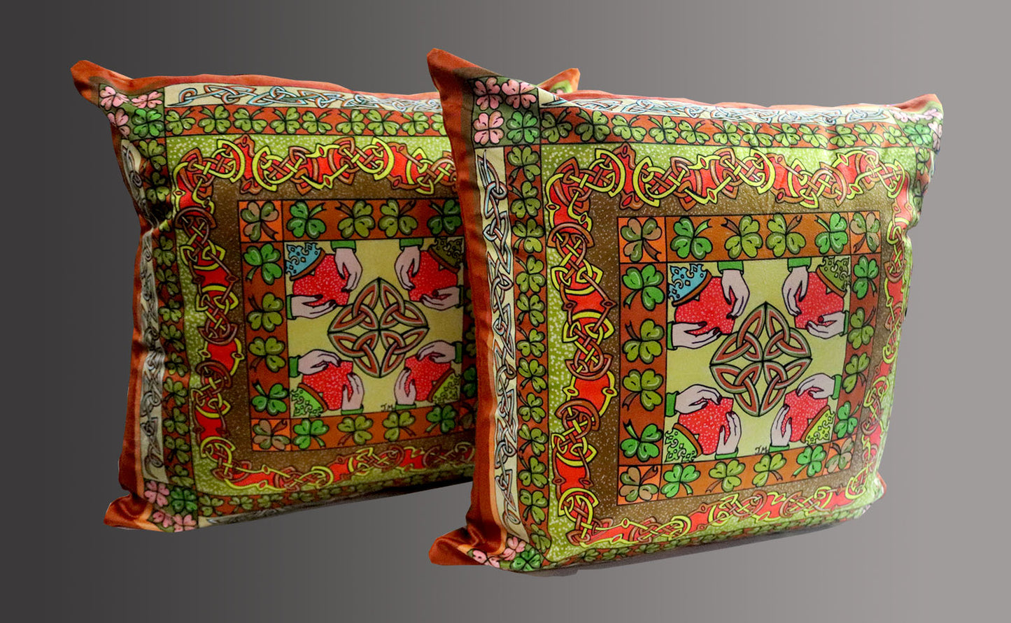 Claddagh Velvet Cushion Cover